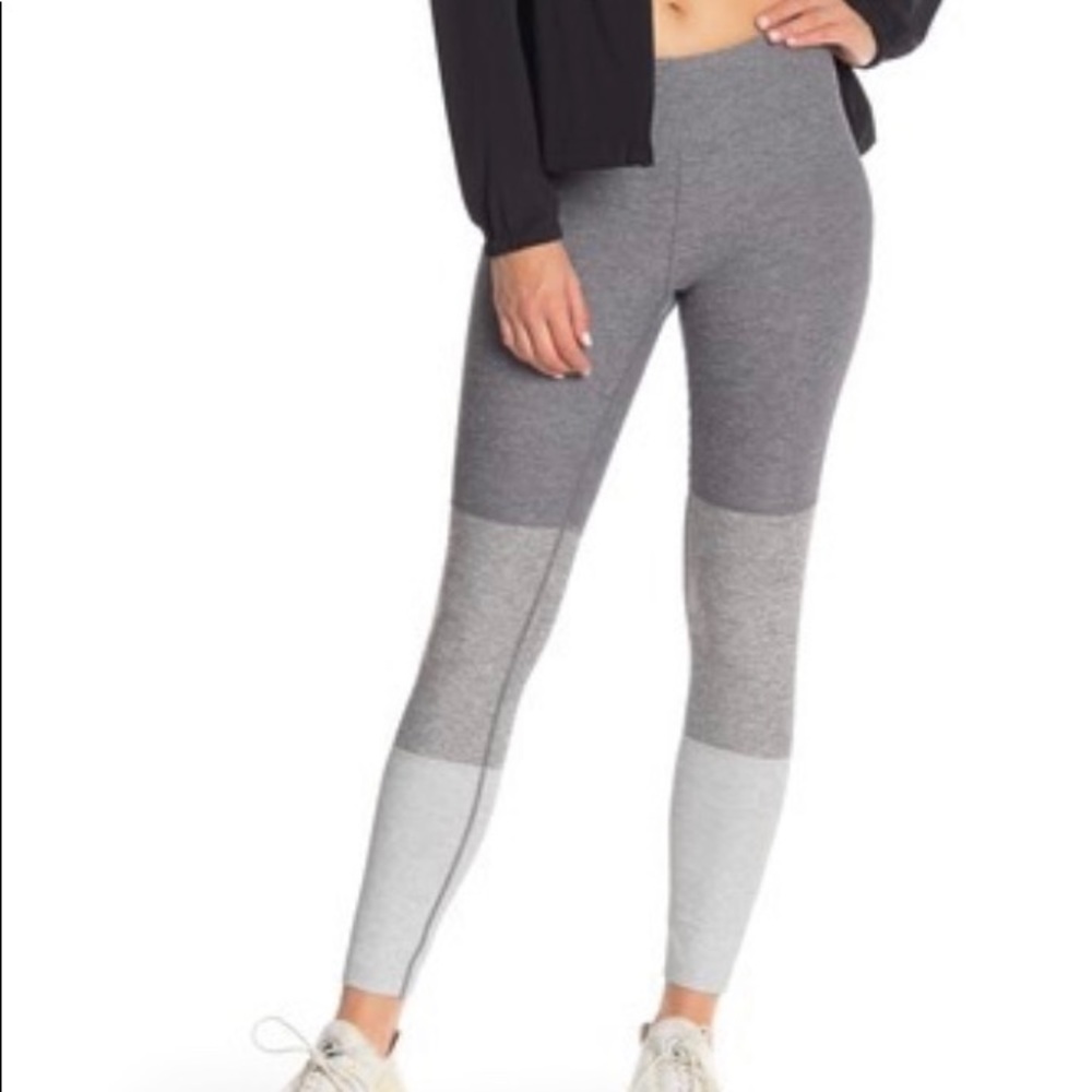 OUTDOOR VOICES Grey Colorblock Gradient Leggings